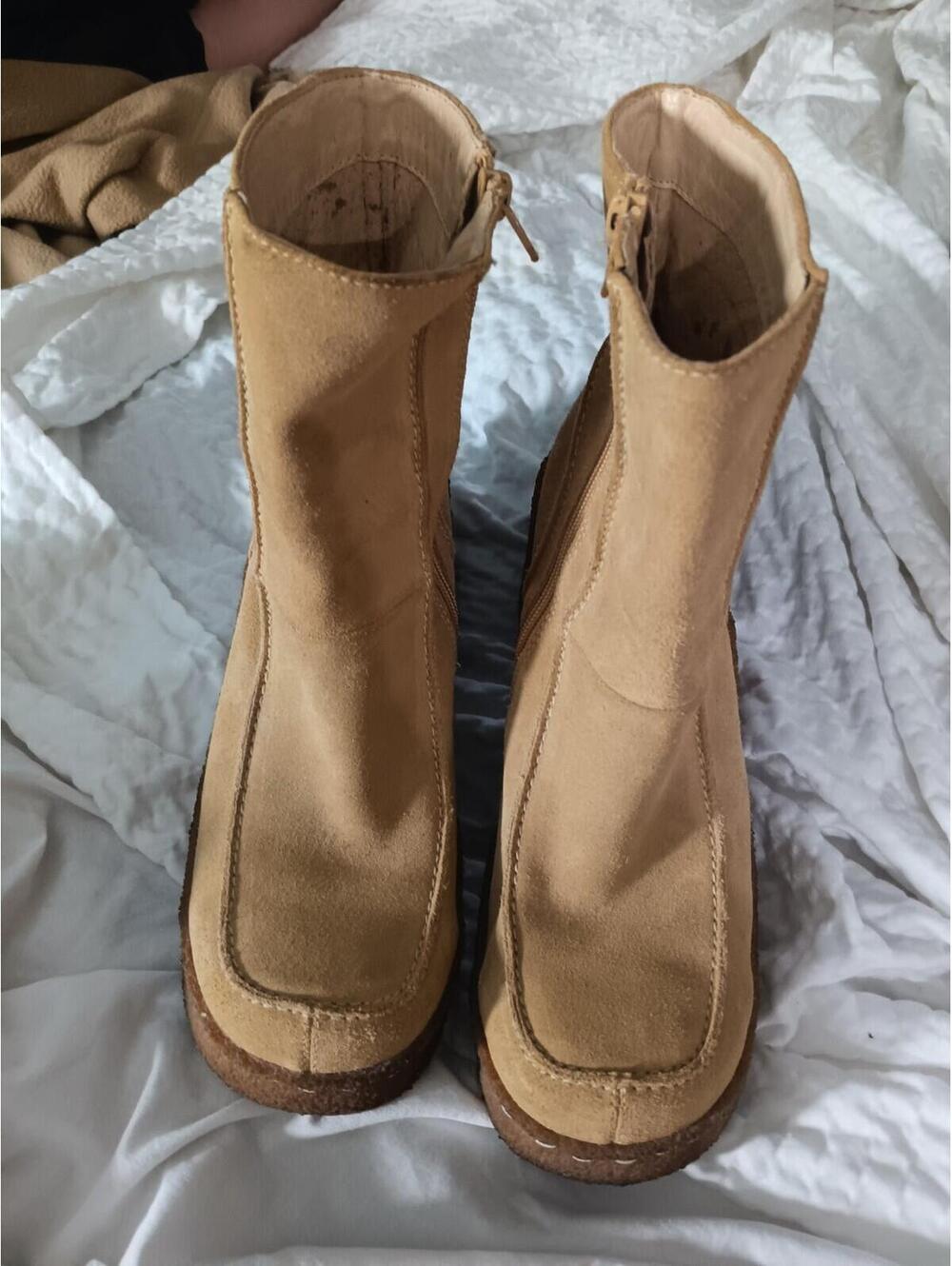 Yellow Box Boots